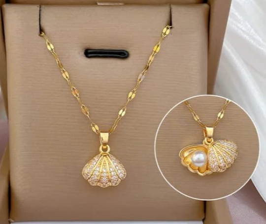 Crystal Winged Soar Necklace